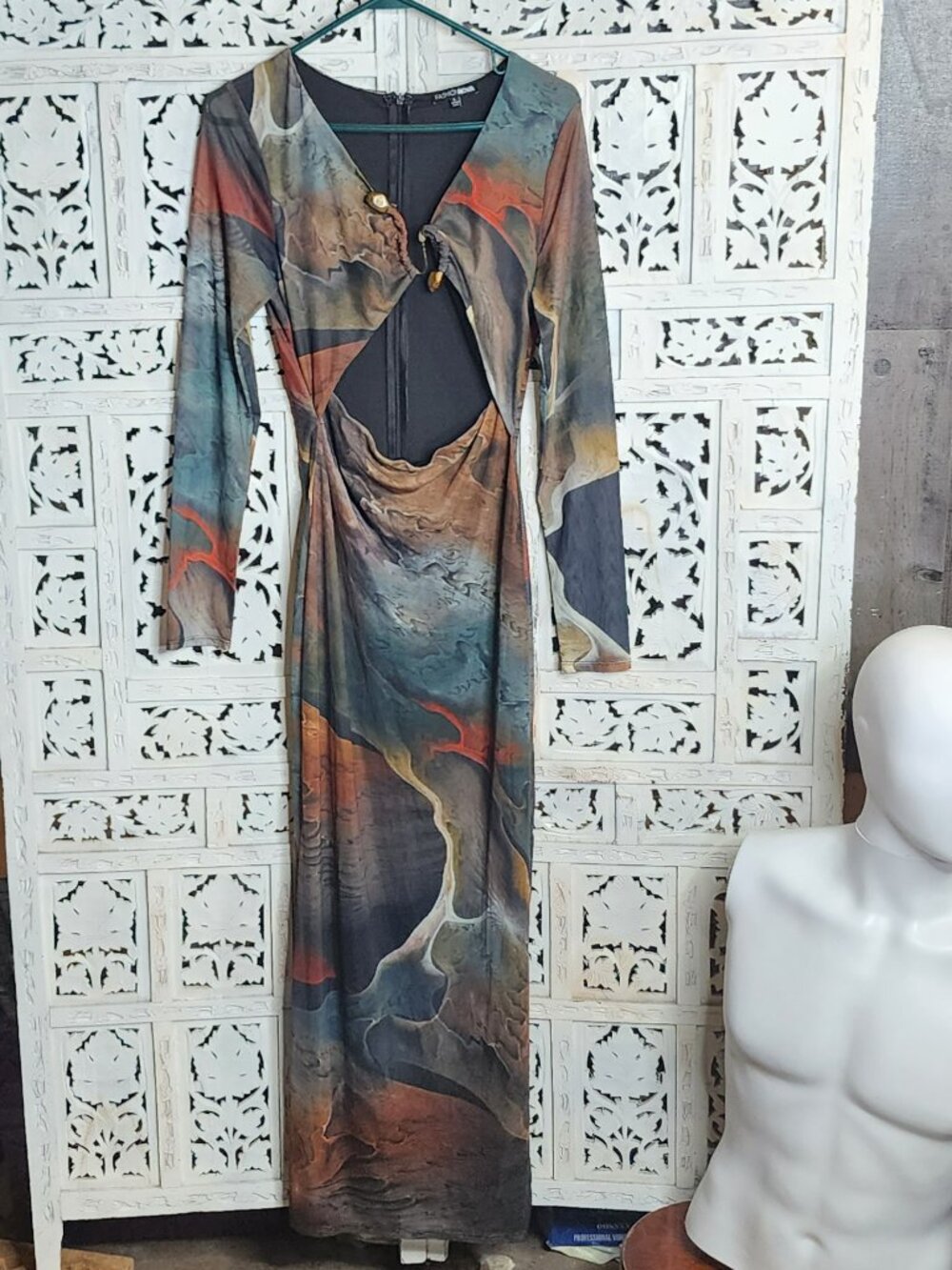 Fashion Nova Serena Print Mesh LS Fully Lined Jewel Neckline Poly Span Maxi Sz L